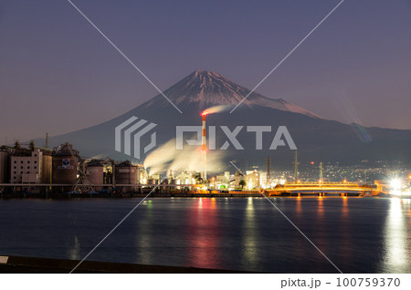 夜明けの富士山 夜明けの富士山 100759370