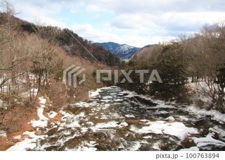 竜頭の滝 100763894