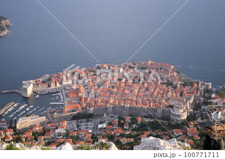Dubrovnik, Croatia. Popular travel destination in Adriatic sea. 100771711