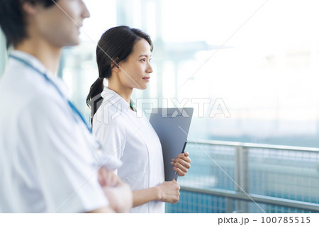 新人看護師のポートレート 新人看護師のポートレート 100785515