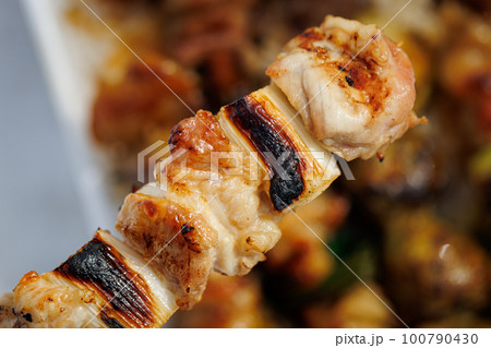 大盛やきとり弁当（青森県弘前市）ねぎまアップ 100790430