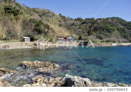 島根半島四十二浦 雲津 諏訪神社の海 島根半島四十二浦 雲津 諏訪神社の海 100790643