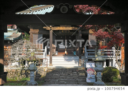 【青峰山 千手院 根香寺】 (四国霊場第82番札所) 香川県高松市中山町 100794654