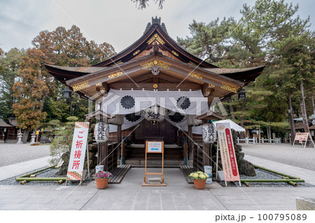 建部大社　拝殿　滋賀県大津市神領 100795089