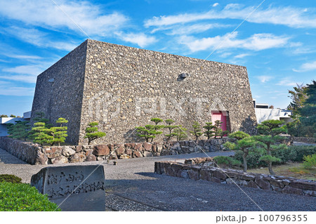 【瀬戸内海歴史民俗資料館】 香川県高松市亀水町 100796355