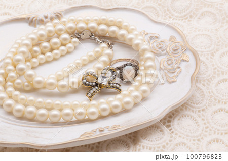 ネックレス　パール　指輪　白 100796823