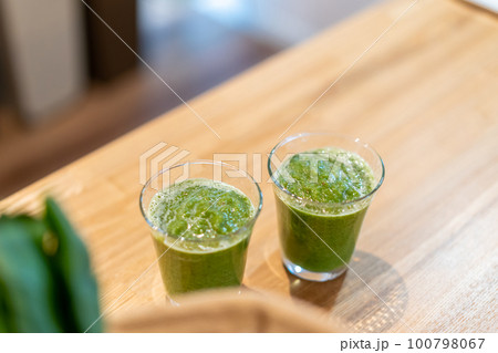 食生活 グリーンスムージー 野菜 オーガニックライフ 食生活 グリーンスムージー 野菜 オーガニックライフ 100798067