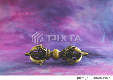 チベット仏教の金剛杵 バジェラ 100804907