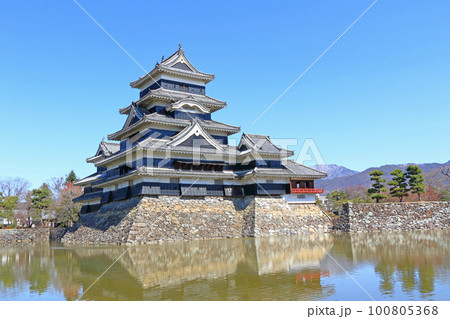 国宝 松本城 100805368