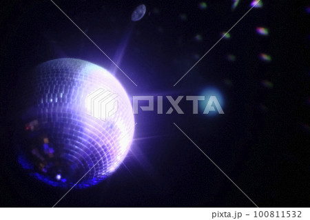 ミラーボールの光 100811532