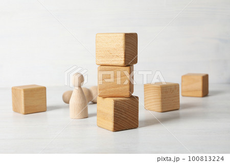 Wooden cubes, blank wooden cubes for different concepts Wooden cubes, blank wooden cubes for different concepts 100813224