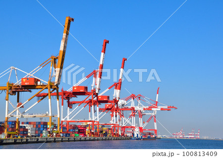 神戸港　埠頭 100813409