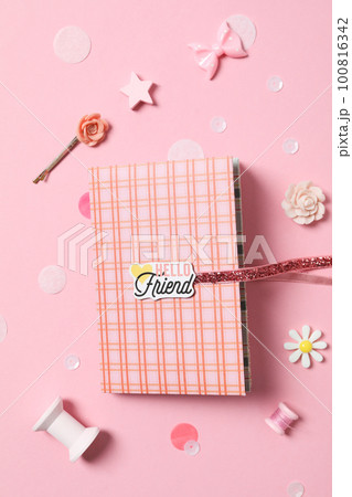 Concept of scrapbooking, scrapbooking for holiday, hobby concept, top view 100816342