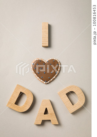 Happy Father's day, composition for Father's day, top view 100816453