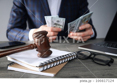 Concept of public sale, auction business competition 100817124