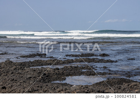 Rocky coast of Atlantic ocean, Fuerteventura 100824581