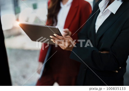 Multiethnic business, Beautiful American African with asian businesswomans people in meeting. Accountant people do document, tax, exchange, accounting and Financial advisor. Multiethnic business, Beautiful American African with asian businesswomans people in meeting. Accountant people do document, tax, exchange, accounting and Financial advisor. 100835133