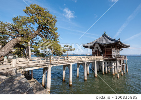 満月寺浮御堂 滋賀県大津市本堅田 満月寺浮御堂 滋賀県大津市本堅田 100835885