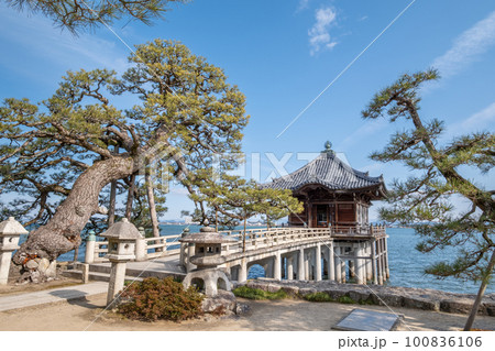 満月寺浮御堂 滋賀県大津市本堅田 満月寺浮御堂 滋賀県大津市本堅田 100836106