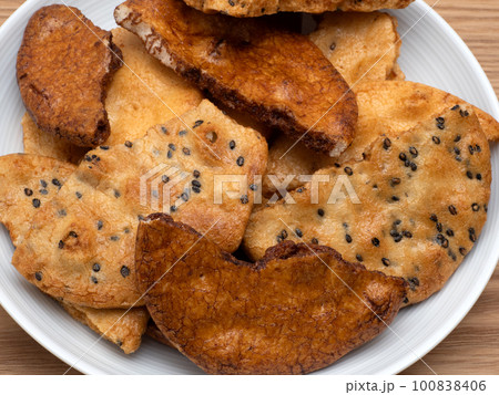 割れ煎餅 100838406