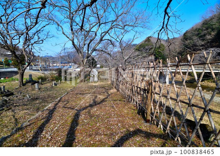 宮本武蔵初決闘の場　石碑と石仏　ゆかりの地 100838465