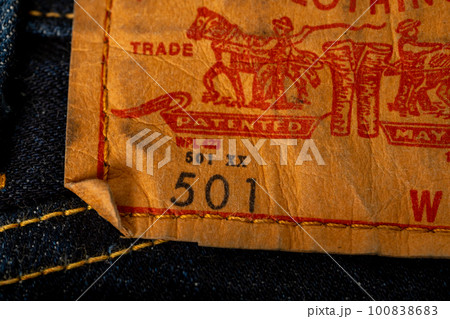 LEVI'S501XX　VINTAGE　1966年　復刻　501・501XX併記のペーパーパッチ 100838683