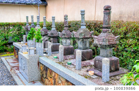 京都、妙心寺壽聖院の石田三成一族の供養塔 京都、妙心寺壽聖院の石田三成一族の供養塔 100839866