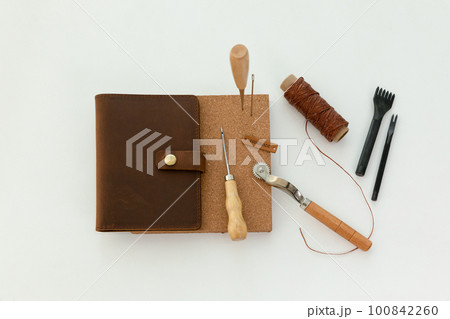 aesthetic photo of handmade, crafting hobbies, leather and finished leather wallet 100842260