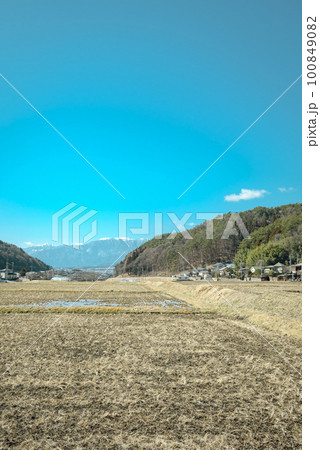 辰野町沢底の風景【春】 辰野町沢底の風景【春】 100849082