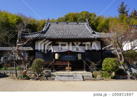 津山市城東にある浄土宗のお寺「大信寺」 津山市城東にある浄土宗のお寺「大信寺」 100851897