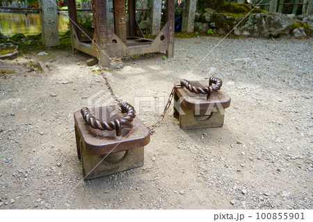 役行者の鉄下駄/龍泉寺(奈良県天川村) 役行者の鉄下駄/龍泉寺(奈良県天川村) 100855901