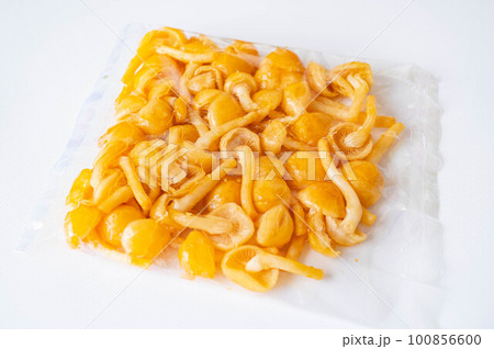 袋に入ったなめこ 100856600