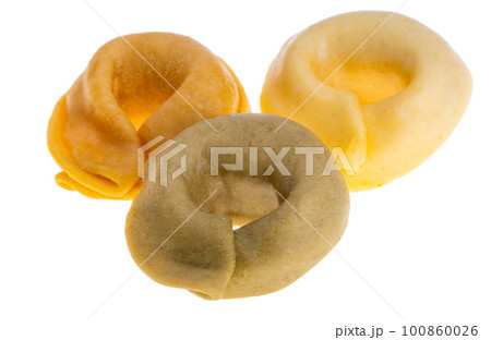 dry ravioli isolated dry ravioli isolated 100860026