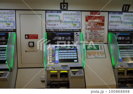 券売機の風景_JR札幌駅 100868898