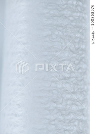 和紙による円筒形表現の背景素材(パール・グレー) 和紙による円筒形表現の背景素材(パール・グレー) 100868976