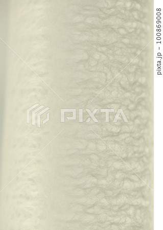 和紙による円筒形表現の背景素材（パール・グレー） 100869008