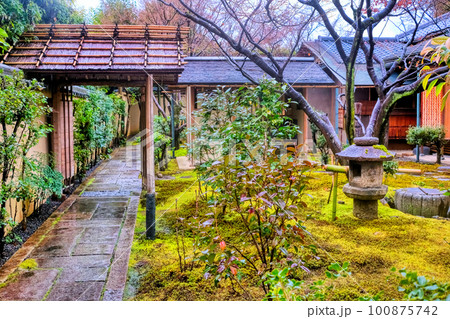 京都、大徳寺黄梅院 100875742