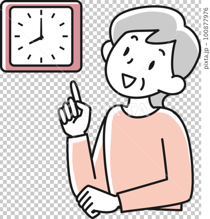 時計を見て時間を確認するシニア女性の上半身 100877976