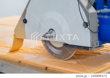 Automatic cnc bridge saw - router profiling system cutting artificial stone 100896472