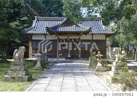 諸杉神社の拝殿 諸杉神社の拝殿 100897062