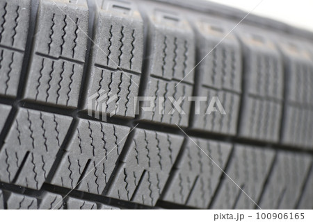 スタッドレスタイヤスタッドレスタイヤ 100906165