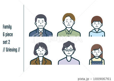 悲しんでいる3世代の家族の6点セットno.2 100906761