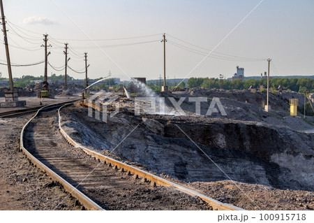 Quenching of blast furnace slag at the iron foundry 100915718