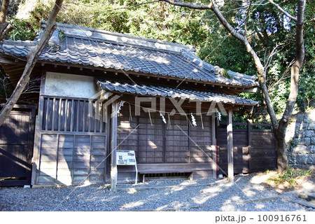 静岡市　久能山東照宮表参道の門衛所 100916761