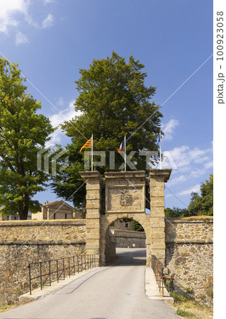 La citadelle de Mont-Louis, France 100923058