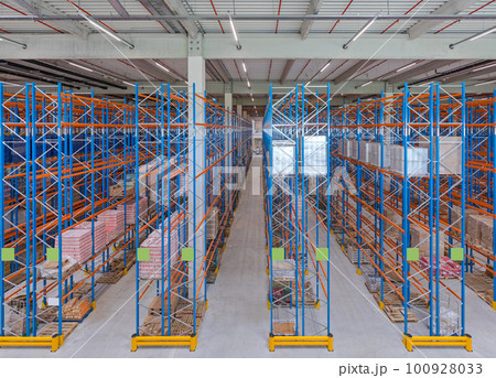 Shelving System Distribution Warehouse 100928033
