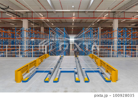 Upper Floor Fravity Flow Upper Floor Fravity Flow 100928035