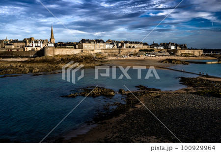 Ancient City Saint-Malo At The Atlantic Coast Of Brittany In France 100929964