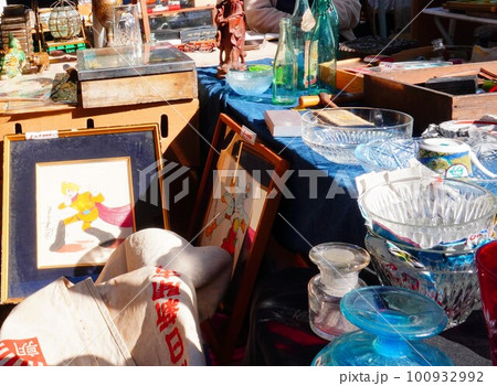 「骨董市（ガラス皿）」 100932992