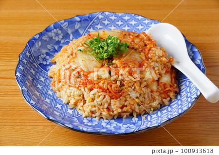 キムチ炒飯 キムチ炒飯 100933618